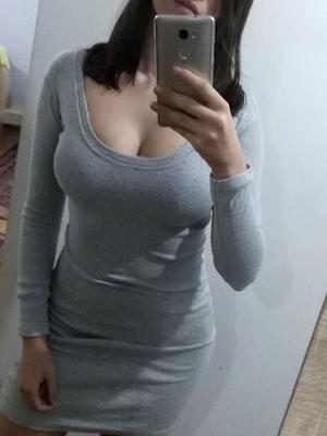 熱いロシア人少女のソロヌードオナニー
