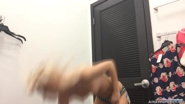 MyFreeCams-Modell – MaddieSprings – Umkleidekabine – HD