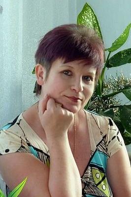 ロシア出身の素敵な熟女エレナ