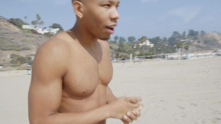 Alexis Tae – Beim Ficken am Strand erwischt