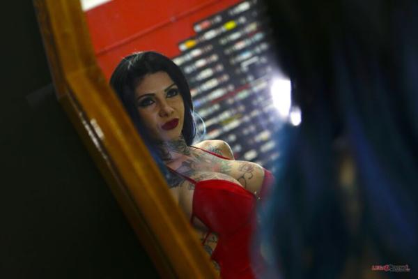 Megan Inky