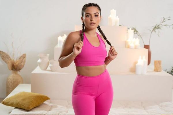 FakehubOriginals Ariana Van X - Medite sua bunda - fotos -