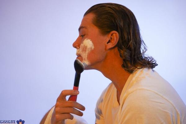 Kira Queen gets banged by her clown faced masseur.