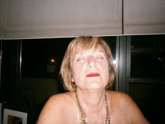 Mature Horny US Slut
