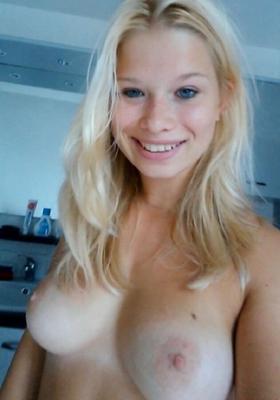 beautiful sexy freckled blonde posing and sex