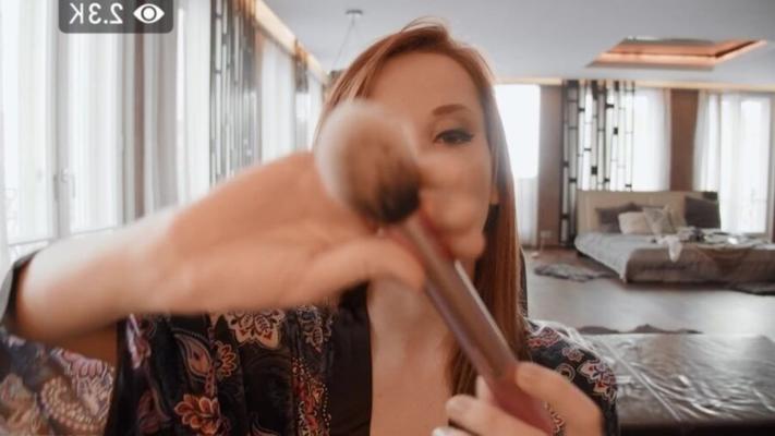 Lottie Magne - Vor der Kamera dabei erwischt, wie sie ihrem Freund einen Blowjob gibt