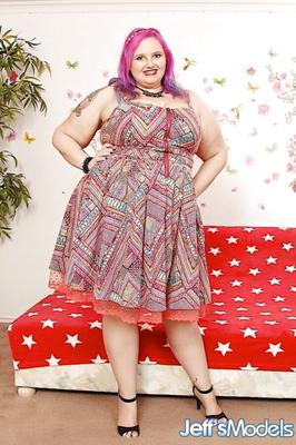 Sexy BBW Sara Star hardcore threesome sex