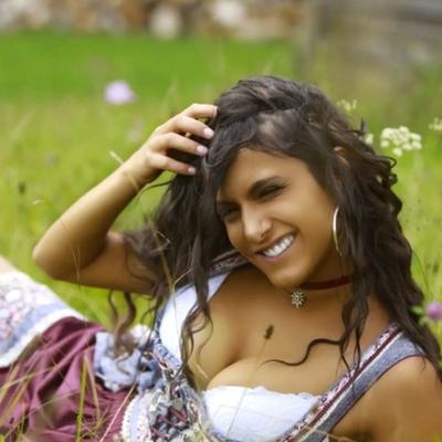 Kleine Amateur Hure für spontane Ficks - Pauline