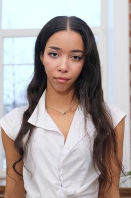 Lia Lin - 若い男が角質の GF を官能的に叩きつける