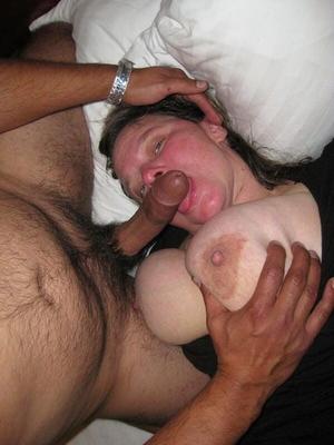  Milfs and mothers 