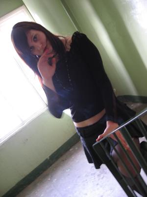 Sexy Brunette mit Strümmpfen