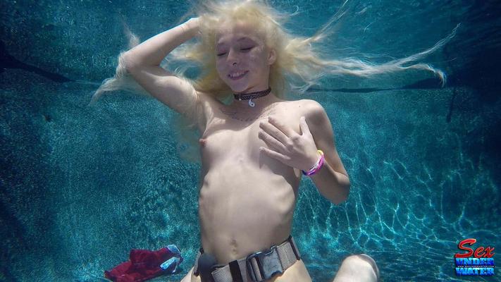Sexunder Kenzie Reeves Underwater Lover's