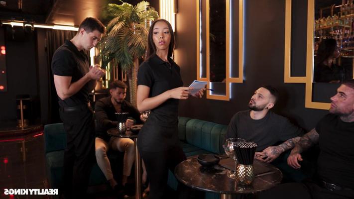 Lia Lin yo The Truth About Your Waiters