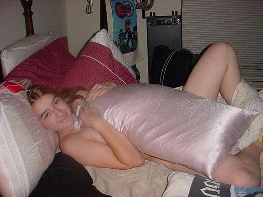 lovely young couple ()