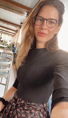 Vanessa Schwanzgeile Schlanke Businesficke Fuck Share Project